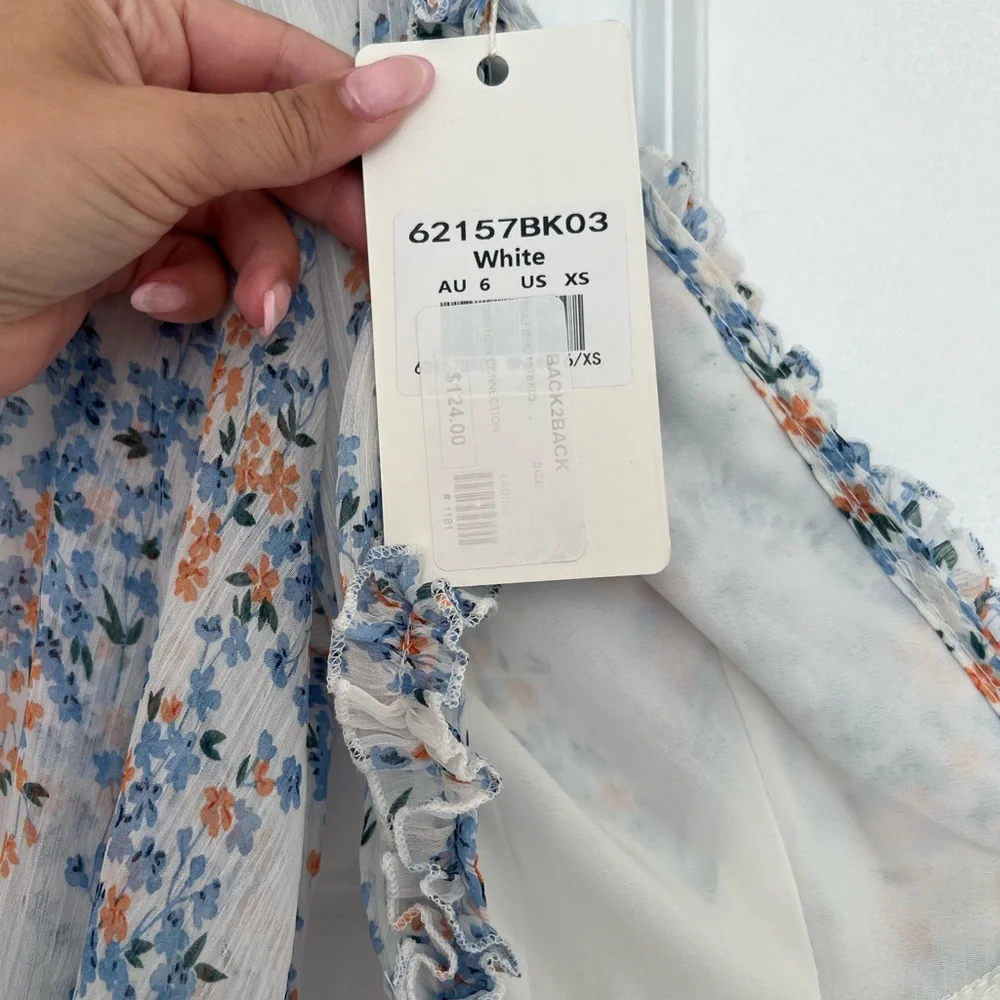 Beautiful flower dress - Picture 10 of 11